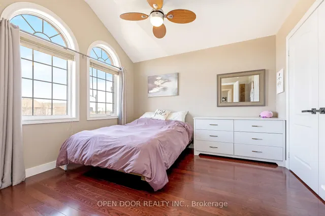 Additional image 24 of 221 Bussel Cres