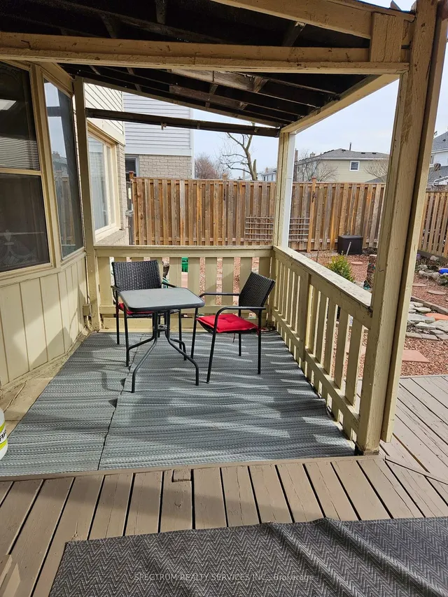 Additional image 33 of 98 Mikado Cres