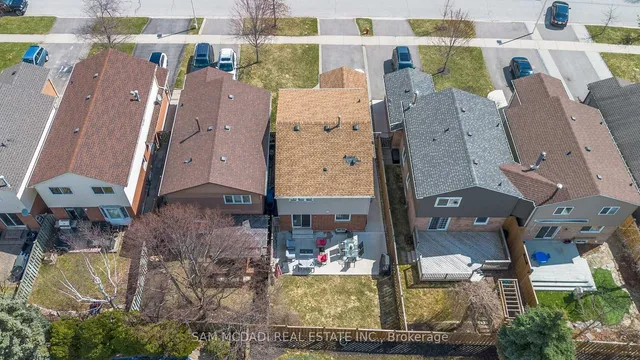 Additional image 29 of 522 Roseheath Dr