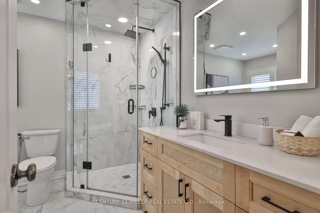 Additional image 21 of 4072 Gunby Cres