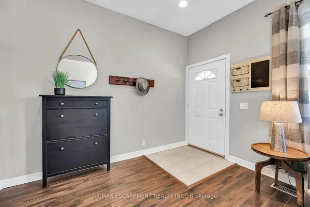 Additional image 8 of 161 RAY St