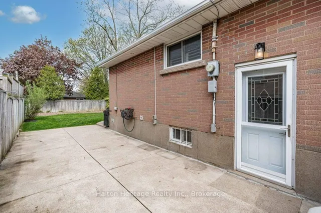 Additional image 40 of 376 East 18th St