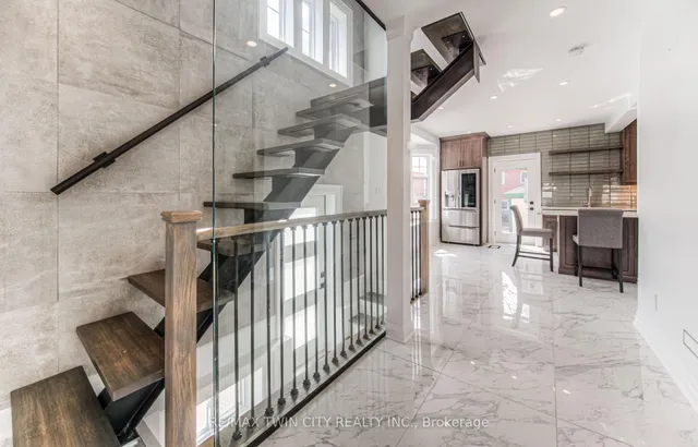 Additional image 8 of 31 Dekay St