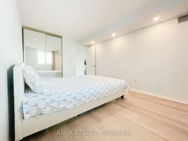 Additional image 46 of 15 Sewells Rd Unit PH3