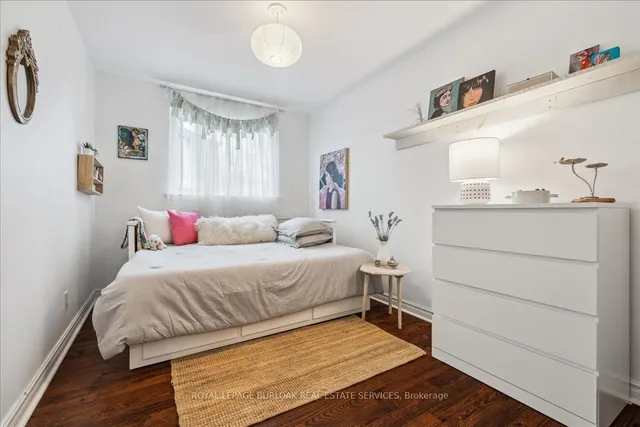 Additional image 17 of 692 Catalina Cres