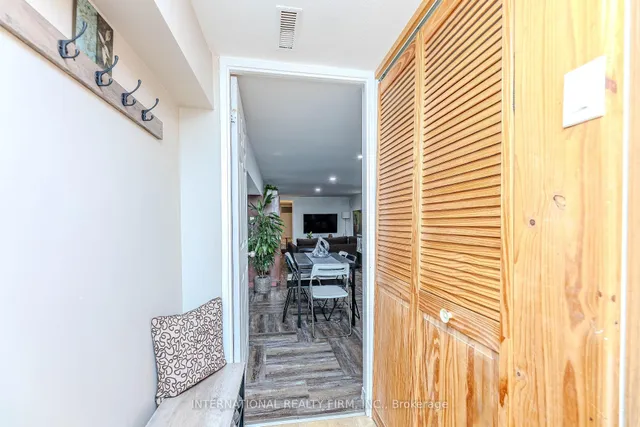 Additional image 30 of 1291 Consort Cres