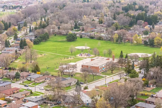 Additional image 7 of 11 Jeanette St