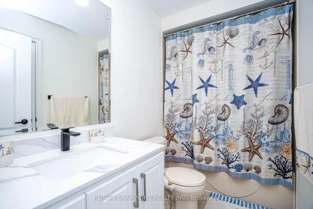 Additional image 21 of 57 Sky Harbour Dr