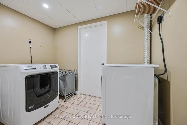 Additional image 24 of 10 Cupola Crt