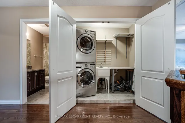 Additional image 35 of 92 Newcombe Rd