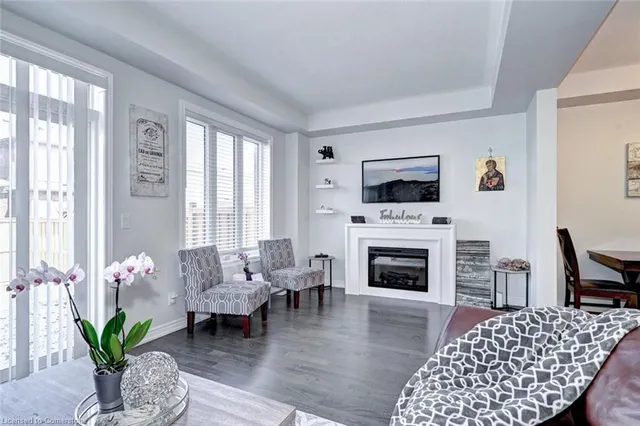 Additional image 4 of 38 Stonehill Ave