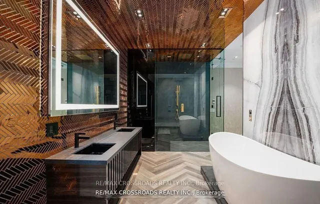 Additional image 21 of 311 Bay St Unit 4801