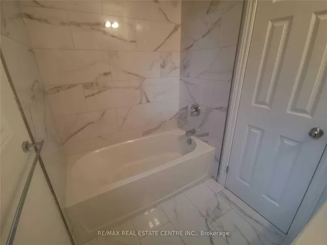 Additional image 13 of 164 Heiman St Unit 3B