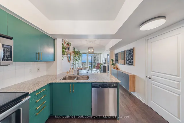 Additional image 19 of 15 Legion Rd Unit 2101