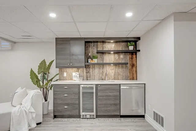 Additional image 40 of 37 Fairwood Pl