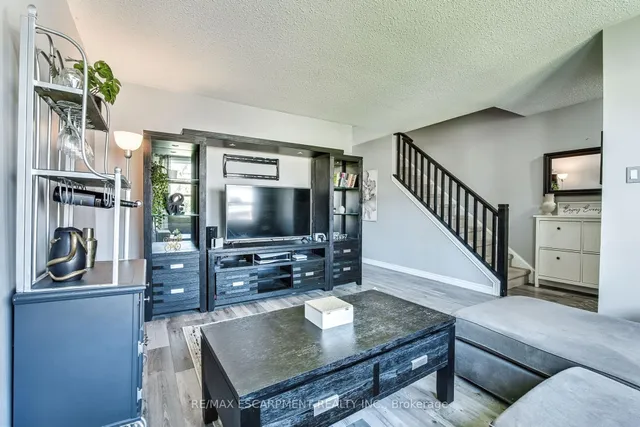 Additional image 2 of 2700 Barton St Unit 2