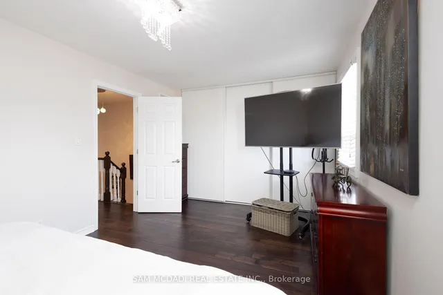 Additional image 16 of 80 Longbourne Cres