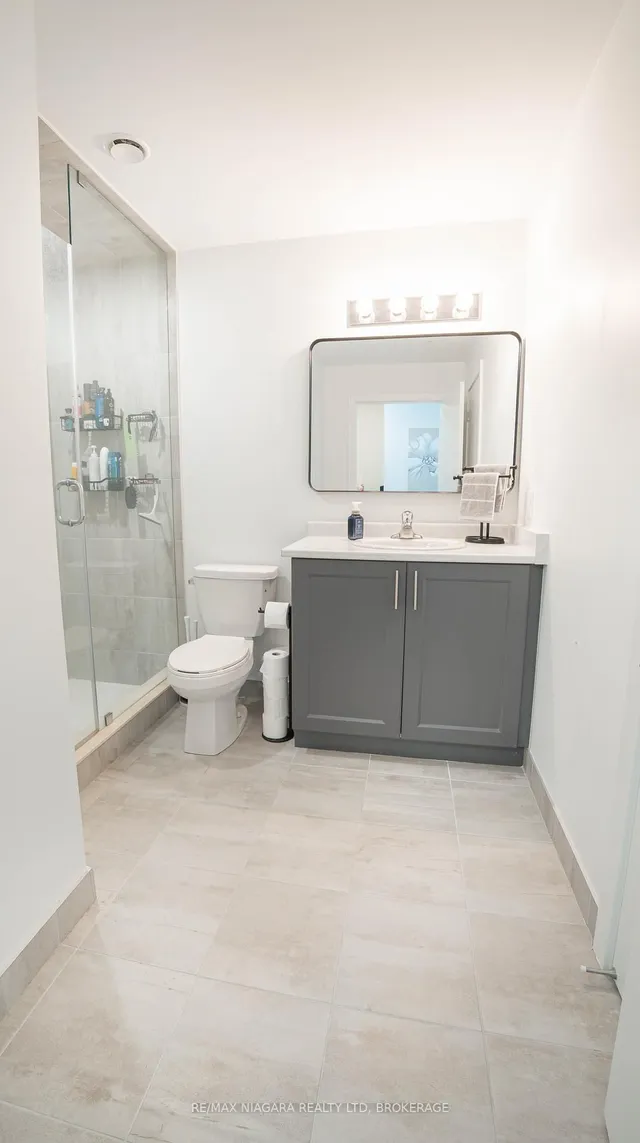 Additional image 14 of 600 North Service Rd Unit 202