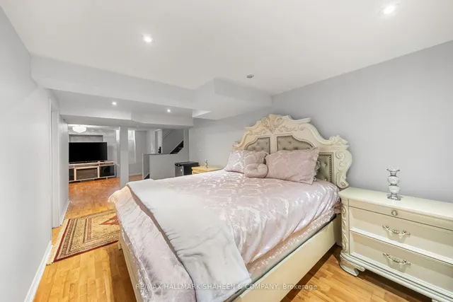 Additional image 36 of 32 Rowland St