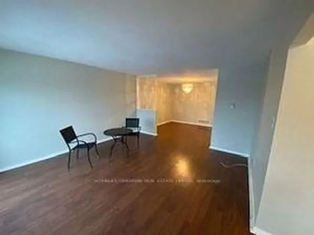 Additional image 11 of 52 Simmons Blvd