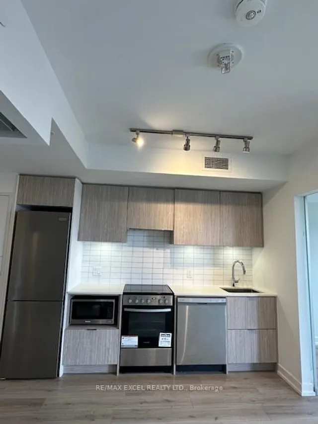 Additional image 10 of 395 Bloor St Unit 3905