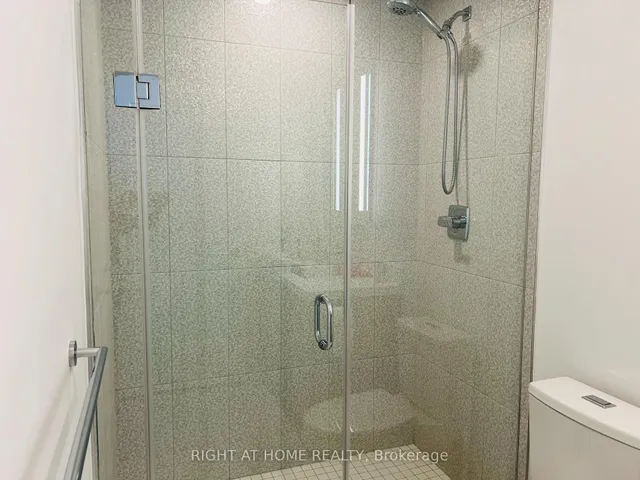 Additional image 10 of 20 Inn On The Park Dr Unit 1737