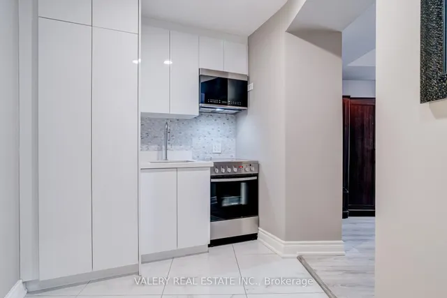 Additional image 4 of 1 King St Unit 2002