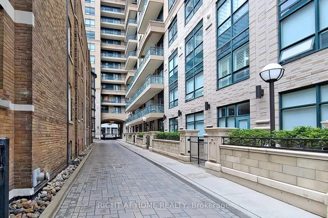 Additional image 33 of 35 Hayden St Unit 1216