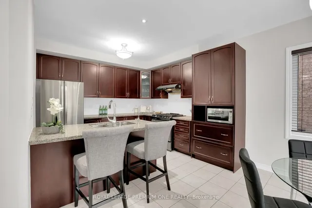 Additional image 10 of 8 Templeton Crt