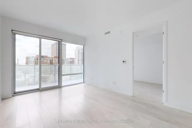 Additional image 3 of 501 Yonge St Unit 912