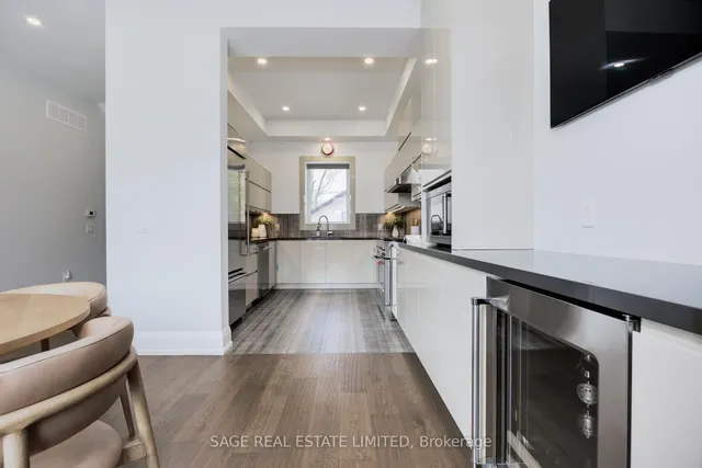 Additional image 20 of 144 Martin Grove Rd