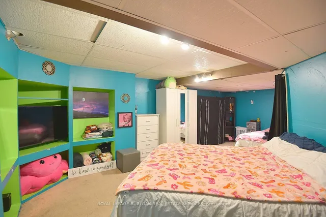 Additional image 29 of 2940 Addison St