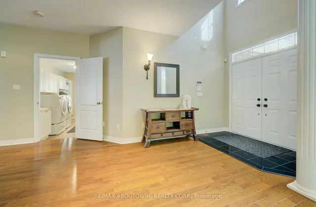 Additional image 2 of 1521 Craigleith Rd