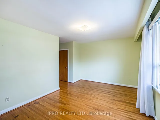 Additional image 27 of 43 Heman St