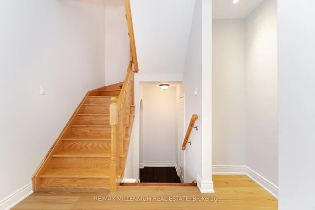 Additional image 31 of 961 Knotty Pine Grve