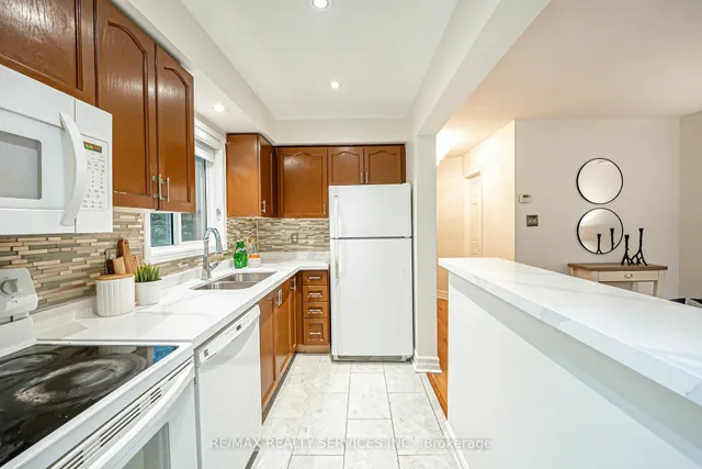 Additional image 19 of 192 Cresthaven Rd Unit 19