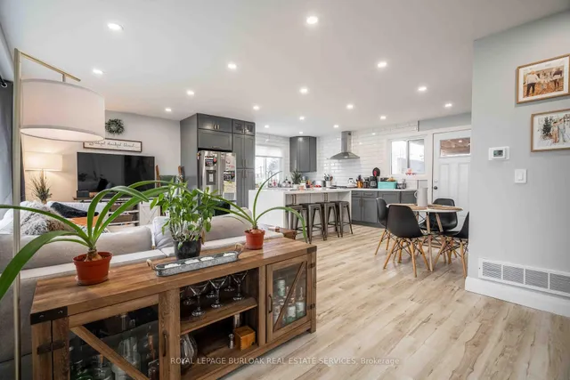 Additional image 5 of 8 Banff Dr