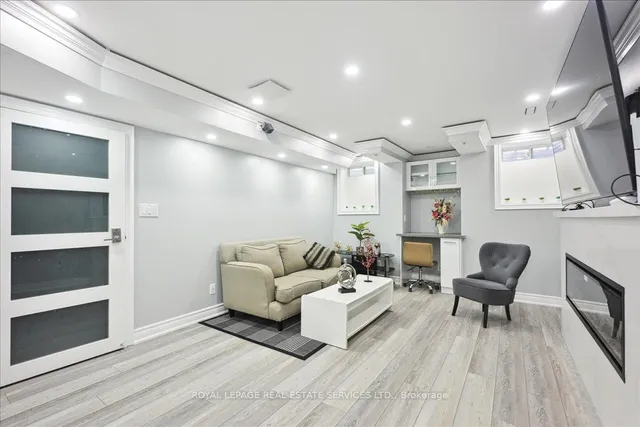 Additional image 33 of 1335 Rose Way