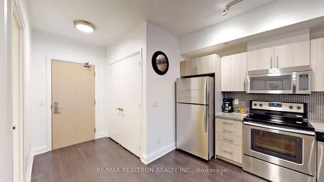 Additional image 15 of 16 Mcadam Ave Unit 801