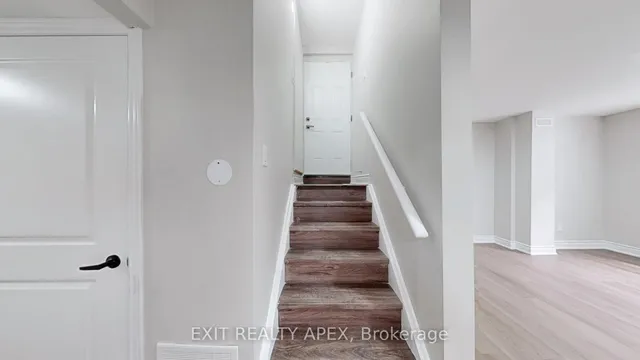 Additional image 37 of 77 Commodore Dr