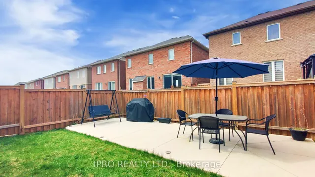 Additional image 49 of 28 Troyer St