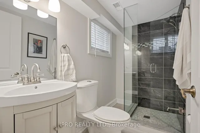 Additional image 43 of 115 Cadorna Ave