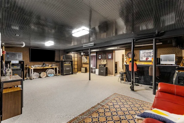 Additional image 31 of 1235 Field Dr