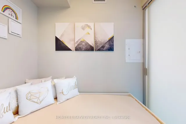 Additional image 36 of 30 SHORE BREEZE Dr Unit 5106