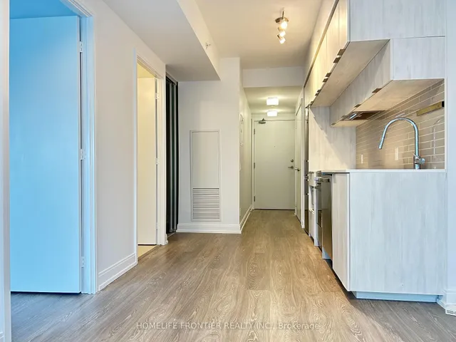 Additional image 11 of 181 Dundas St Unit 4015