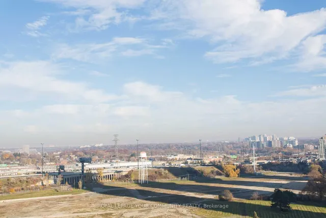 Additional image 19 of 2212 Lake SHore Blvd Unit 2109