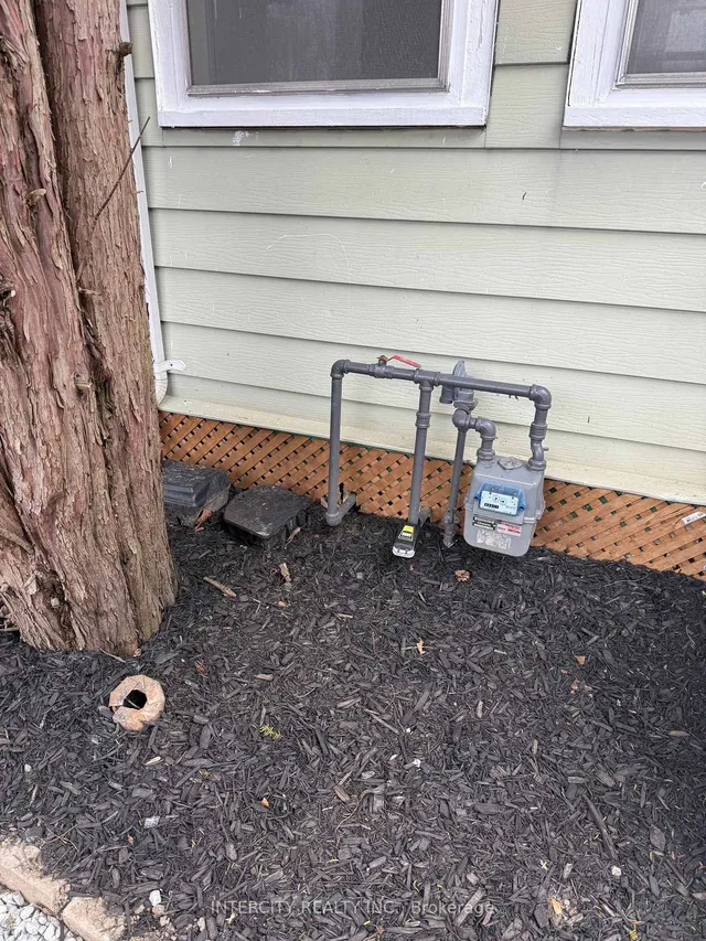 Additional image 27 of 68 Greendale Ave