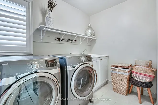 Additional image 42 of 30 Curran Rd