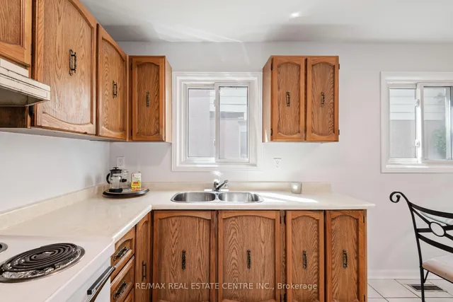 Additional image 10 of 53 Martindale Cres