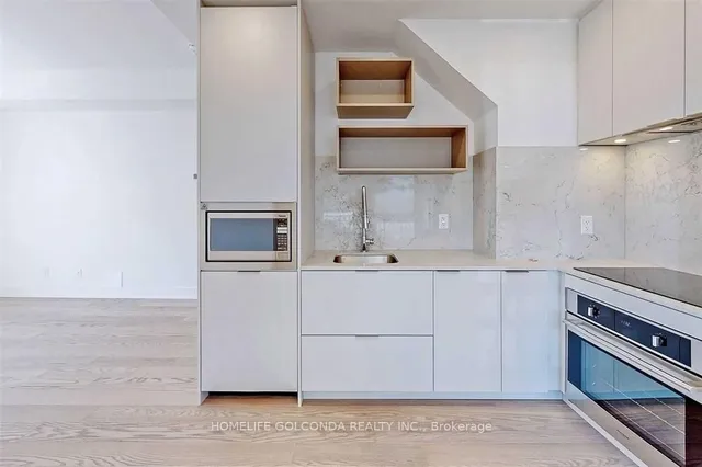 Additional image 13 of 100 River St Unit Th07